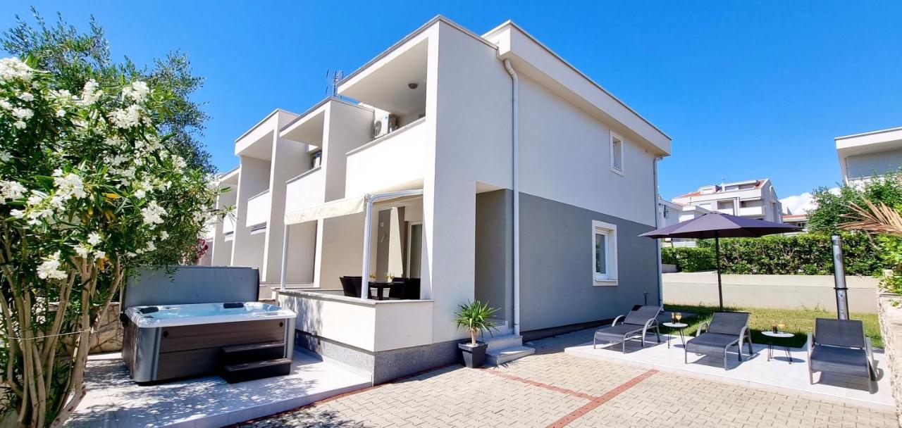 Fantasy Classic Maisonette II نوفاليا المظهر الخارجي الصورة